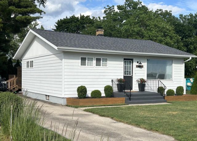 9263 392nd AVENUE, Genoa City, WI 53128