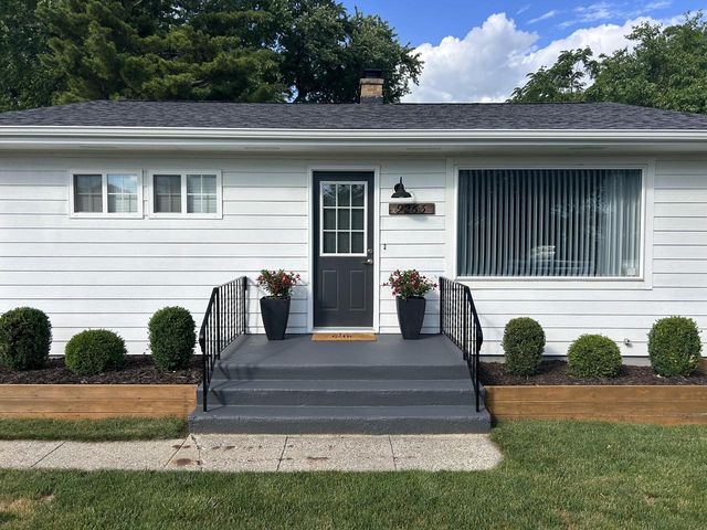9263 392nd AVENUE, Genoa City, WI 53128