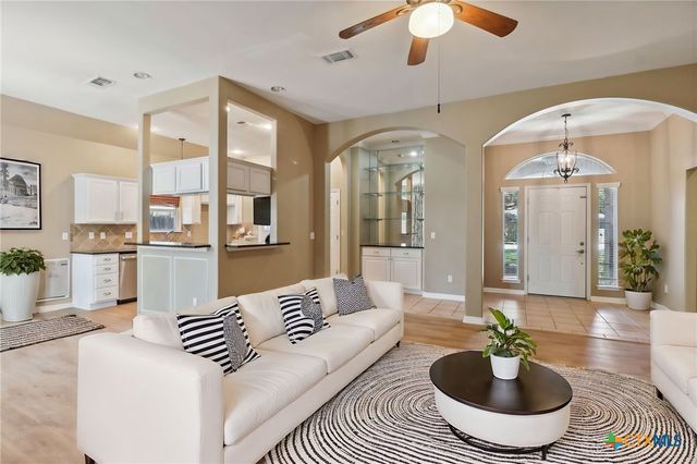 453 Raven Ridge, New Braunfels, TX 78130