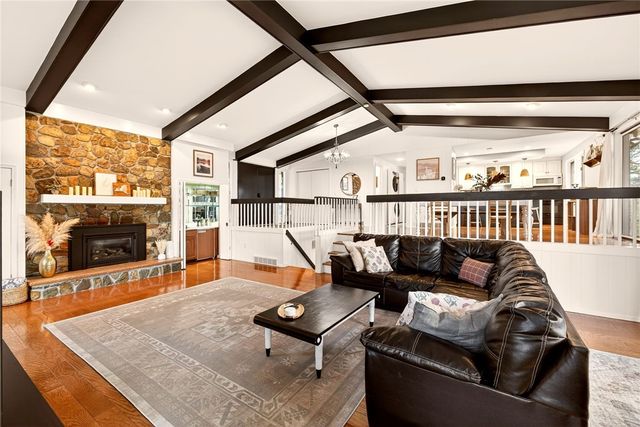 12 Spy Glass, South Bristol, NY 14424