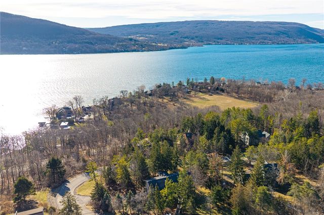 12 Spy Glass, South Bristol, NY 14424