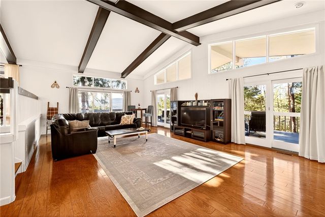 12 Spy Glass, South Bristol, NY 14424