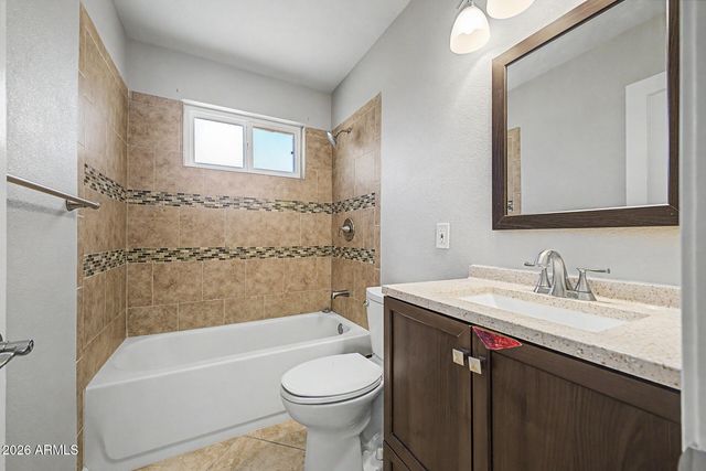 2929 W LOMA Lane, Phoenix, AZ 85051