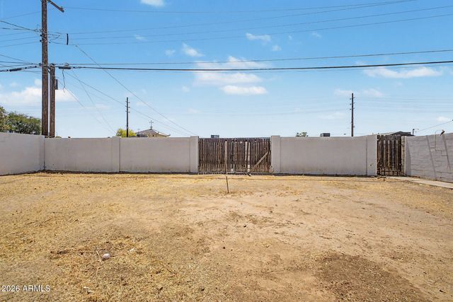2929 W LOMA Lane, Phoenix, AZ 85051