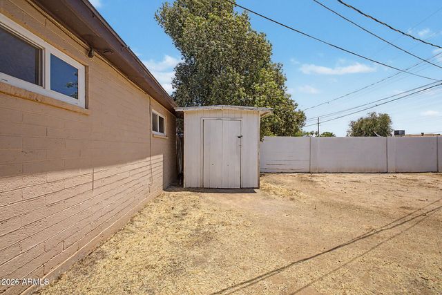 2929 W LOMA Lane, Phoenix, AZ 85051