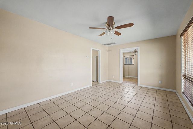 2929 W LOMA Lane, Phoenix, AZ 85051