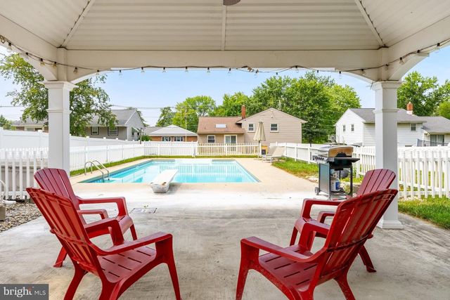 30 BUDD BLVD, West Deptford, NJ 08096