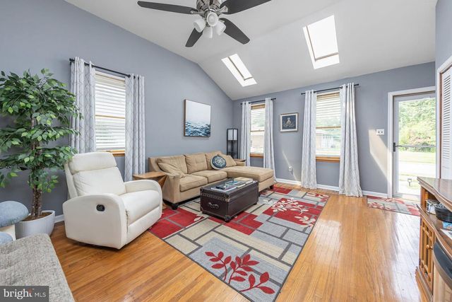 30 BUDD BLVD, West Deptford, NJ 08096