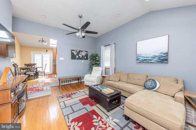 30 BUDD BLVD, West Deptford, NJ 08096