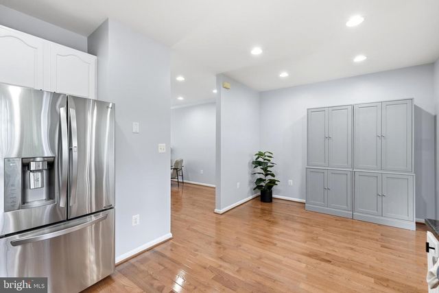 45605 IRON HORSE TER, Sterling, VA 20166