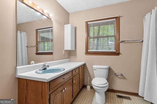 368 Still Hollow Road, Jasper, GA 30143