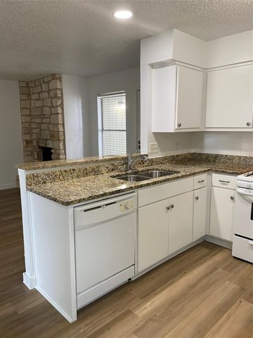 2305 Cedrick CV A, Austin, TX 78748