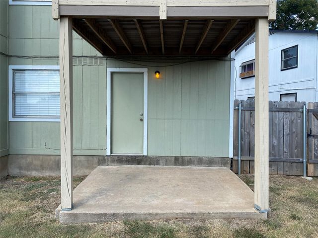 2305 Cedrick CV A, Austin, TX 78748