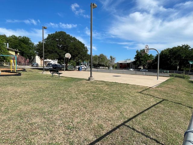 2305 Cedrick CV A, Austin, TX 78748