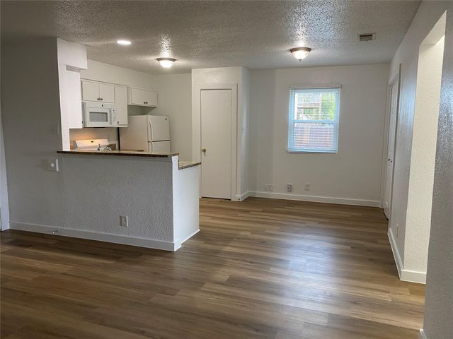 2305 Cedrick CV A, Austin, TX 78748