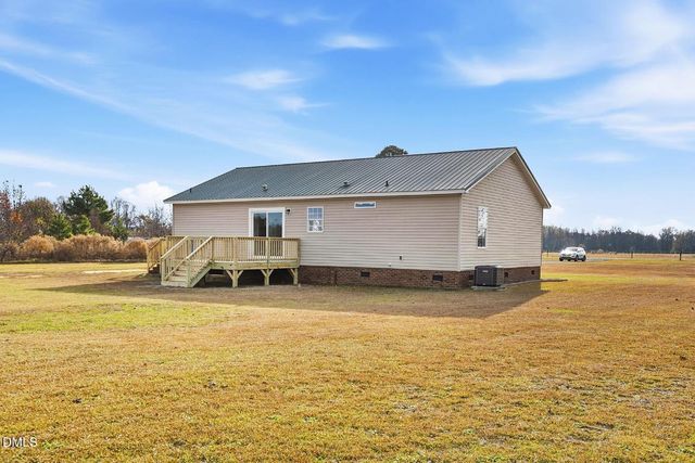 762 Share Cake Road, Clinton, NC 28328