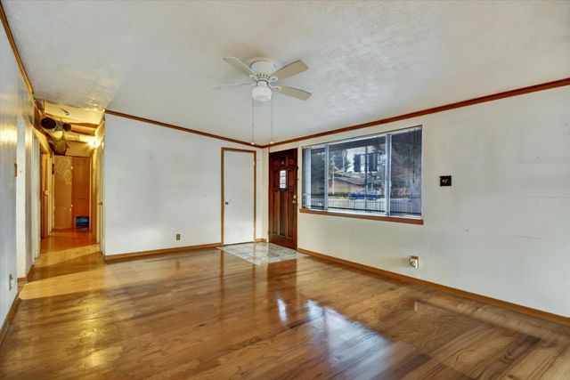 290 N Rengstorff Avenue, Mountain View, CA 94043