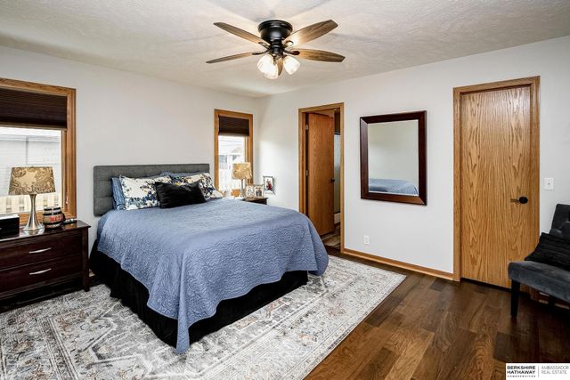 10910 S 210th Street, Gretna, NE 68028