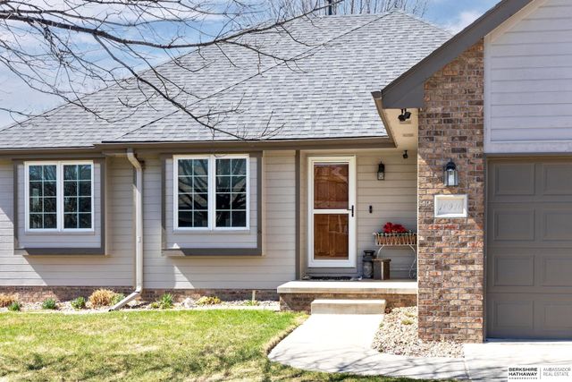 10910 S 210th Street, Gretna, NE 68028