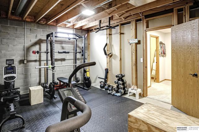 10910 S 210th Street, Gretna, NE 68028