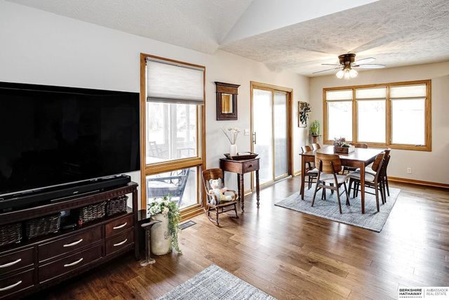 10910 S 210th Street, Gretna, NE 68028