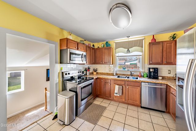 1887 Fiero Avenue, Rotterdam, NY 12303