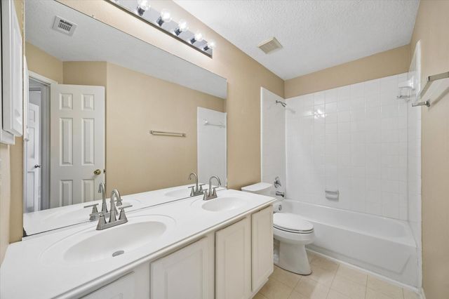 7614 Broken Oak Lane, Sugar Land, TX 77479