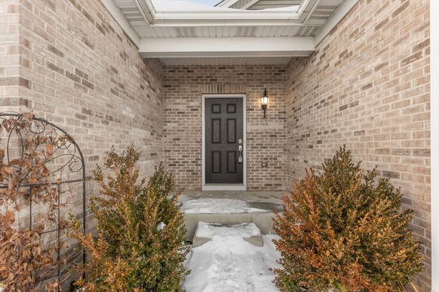 10384 Redwood Drive, St. John, IN 46373