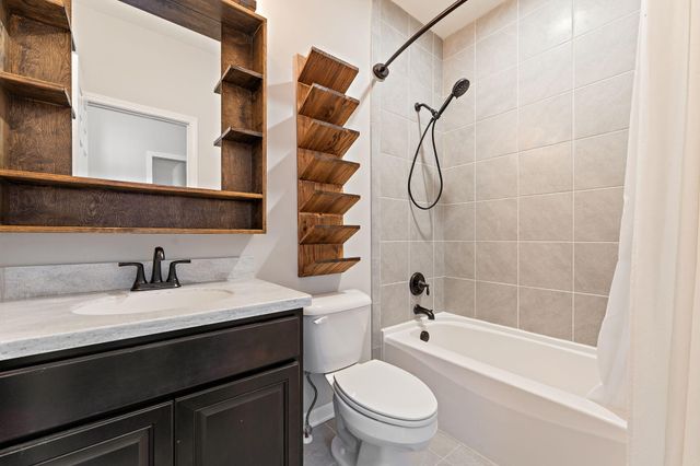 10384 Redwood Drive, St. John, IN 46373