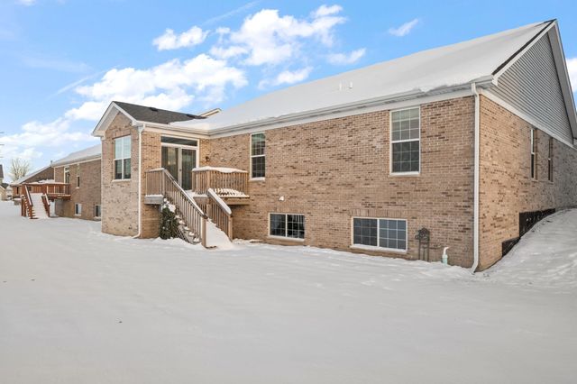 10384 Redwood Drive, St. John, IN 46373