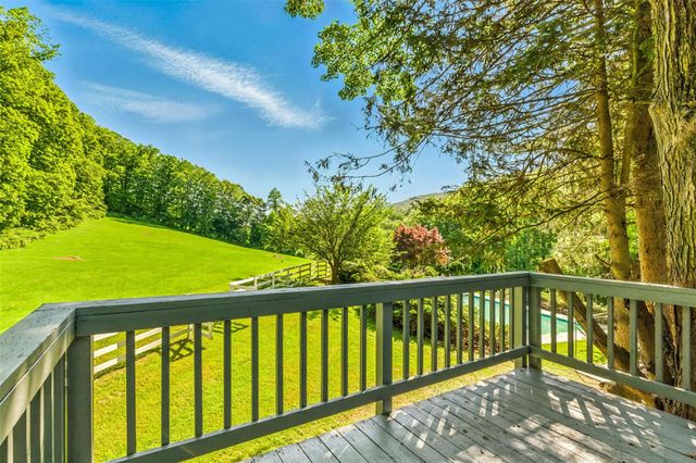 926 Peekskill Hollow Road, Putnam Valley, NY 10579