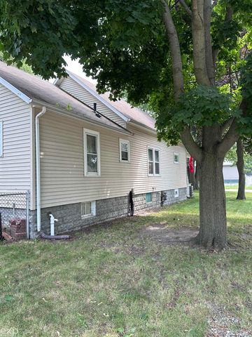 2417 Division Street, Port Huron Twp, MI 48060