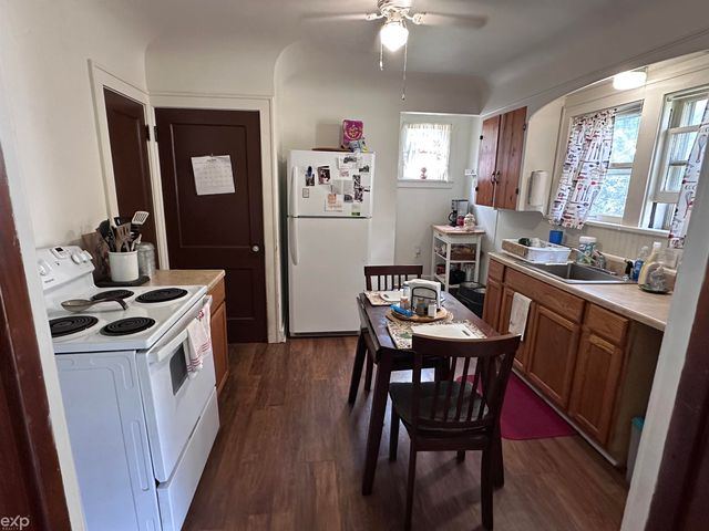 2417 Division Street, Port Huron Twp, MI 48060