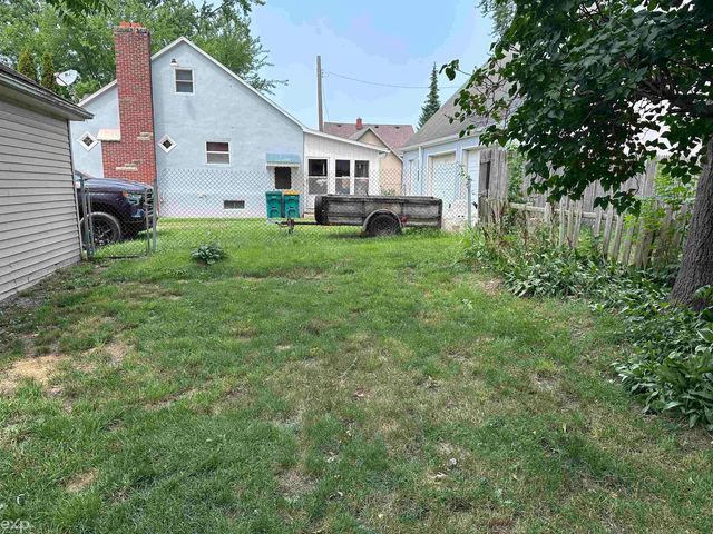 2417 Division Street, Port Huron Twp, MI 48060