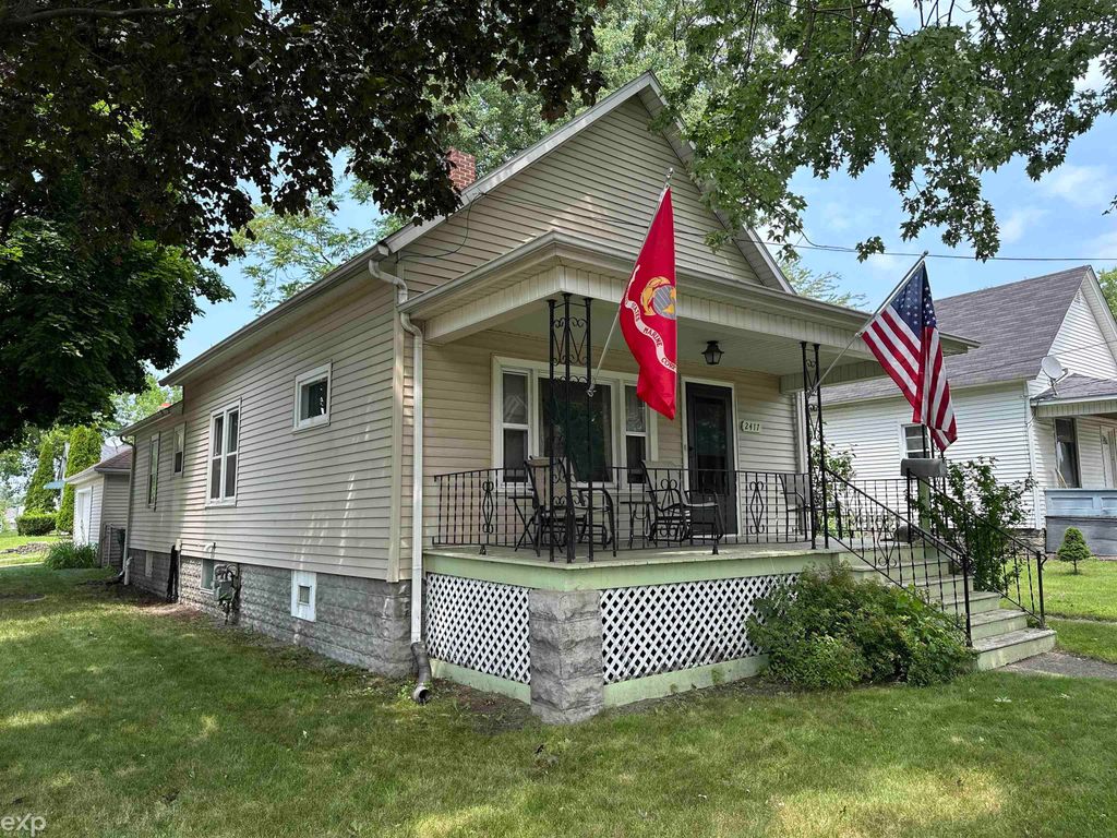 2417 Division Street, Port Huron Twp, MI 48060