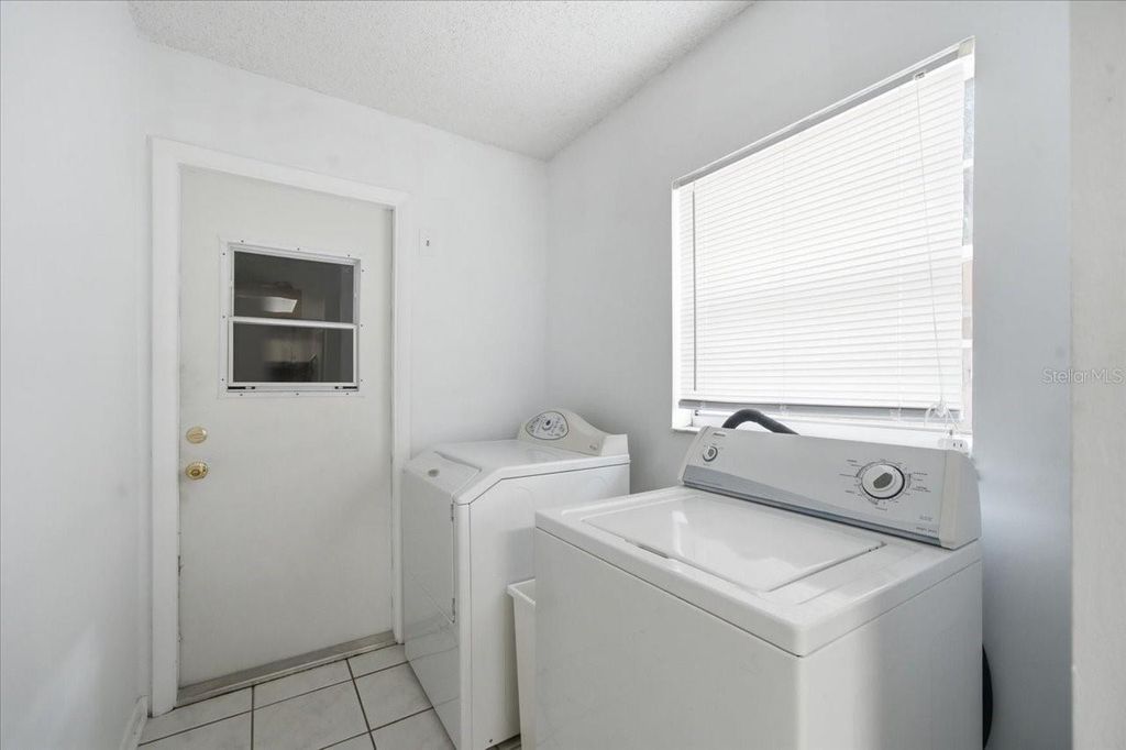 Image 25 of property listing at 16330 BONNEVILLE DRIVE, Tampa, FL 33624