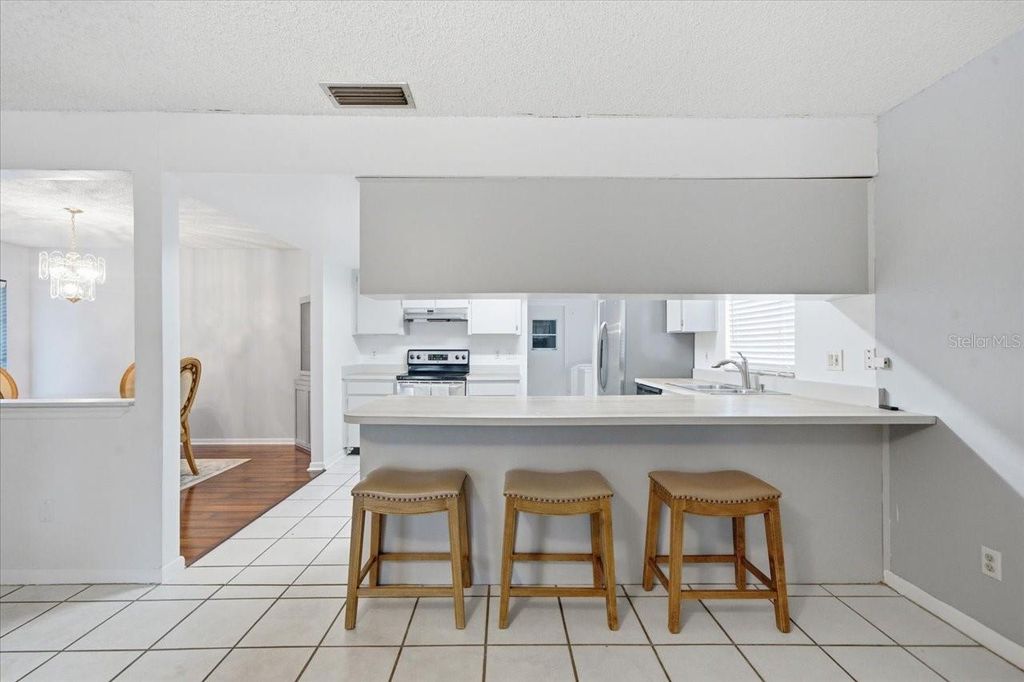 Image 10 of property listing at 16330 BONNEVILLE DRIVE, Tampa, FL 33624