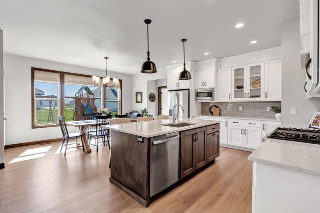 1636 DRUSILLAS WAY, Green Bay, WI 54313