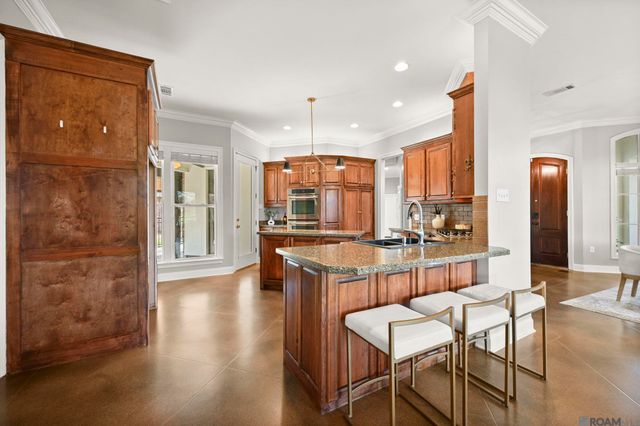 25836 Royal Troon Ave, Denham Springs, LA 70726