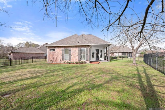 25836 Royal Troon Ave, Denham Springs, LA 70726