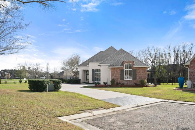 25836 Royal Troon Ave, Denham Springs, LA 70726