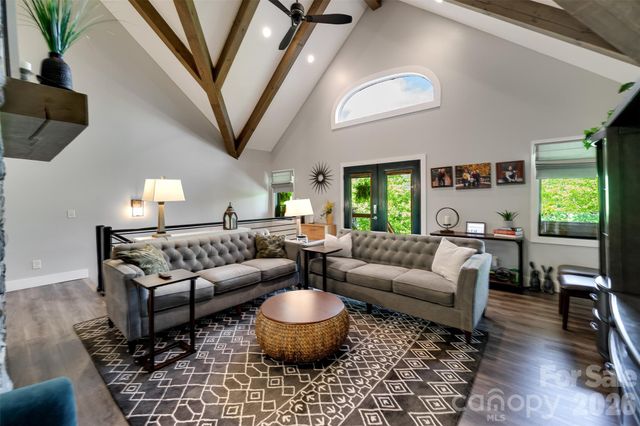 275 Rivers Whisper Lane, Franklin, NC 28734