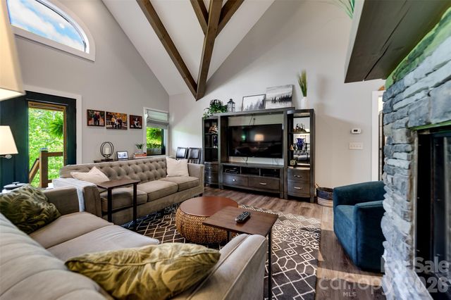 275 Rivers Whisper Lane, Franklin, NC 28734