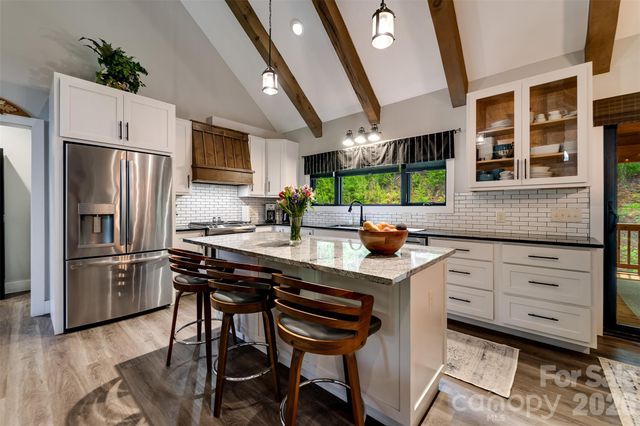 275 Rivers Whisper Lane, Franklin, NC 28734