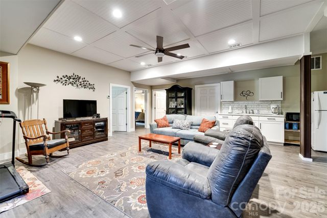 275 Rivers Whisper Lane, Franklin, NC 28734