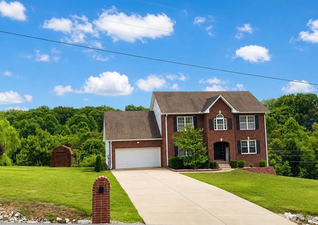 160 Lena Loop, Burns, TN 37029