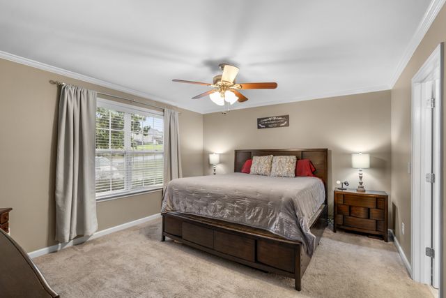 160 Lena Loop, Burns, TN 37029