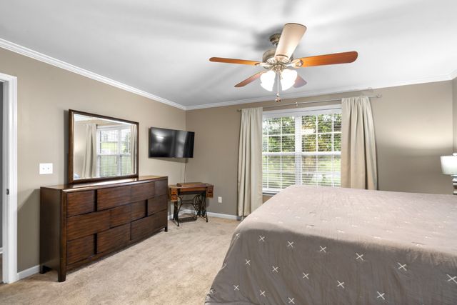 160 Lena Loop, Burns, TN 37029