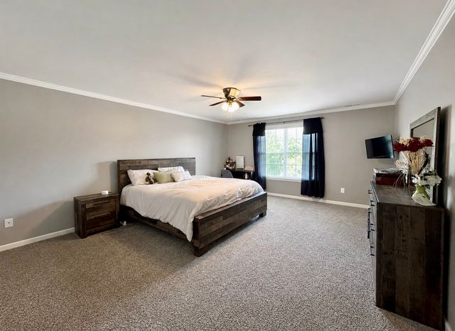 160 Lena Loop, Burns, TN 37029