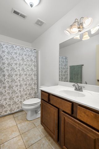 160 Lena Loop, Burns, TN 37029